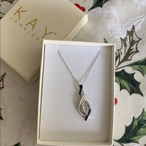 Beautiful Pendant Necklace